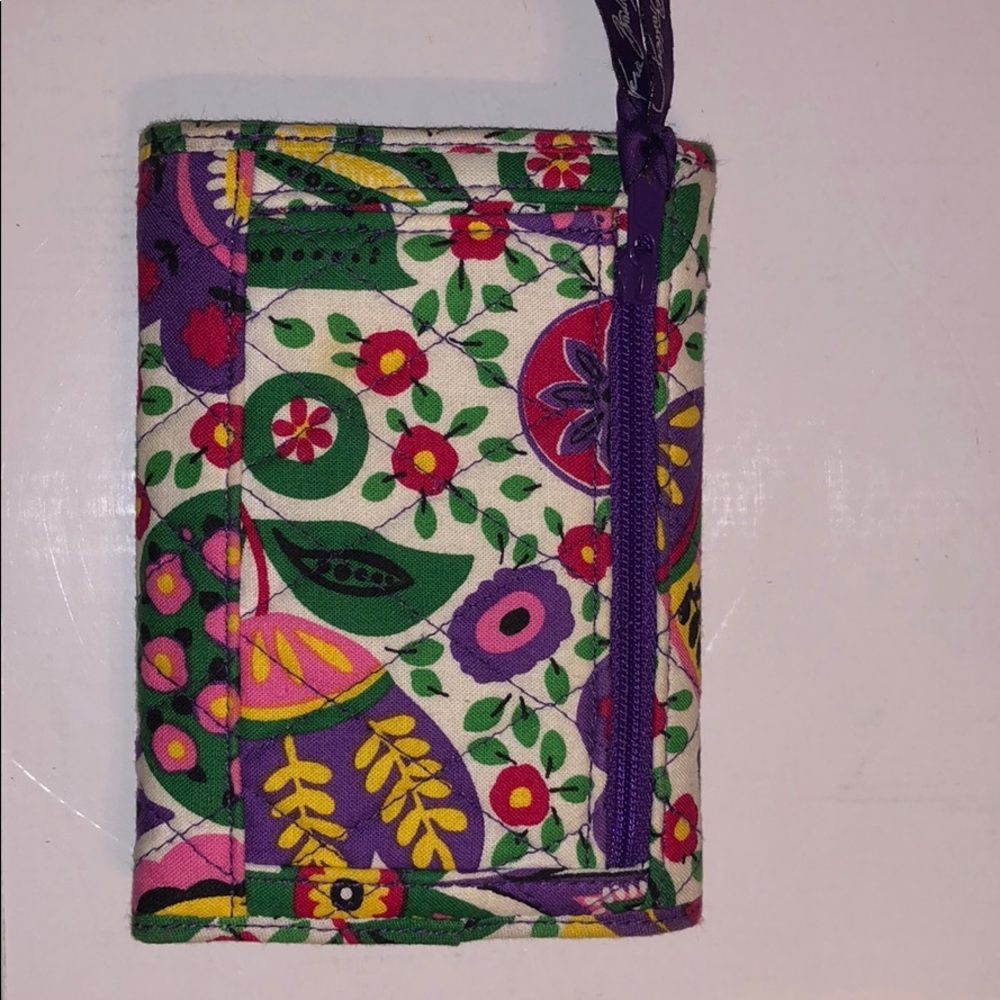 Vera Bradley 3/30$ - Picture 3 of 5